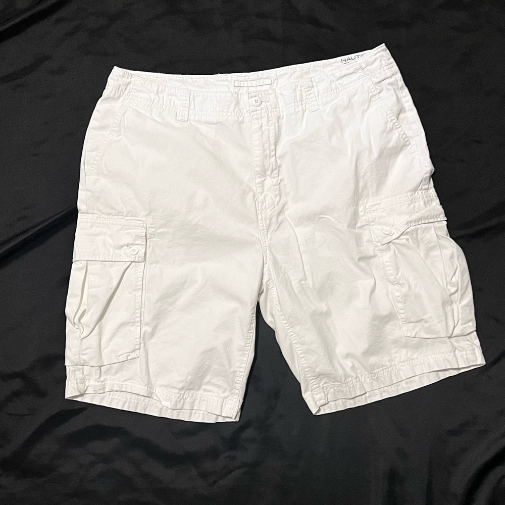Men’s Nautica Size 38 N-83 White Cargo Shorts 100% Cotton Mint Condition